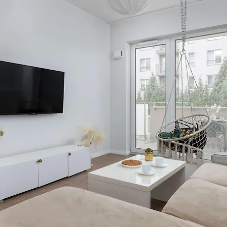 Przestronny Apartament Z Tarasem Lodz Borowieckiego 1 By Heyrent Apartment *