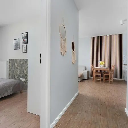 Przestronny Apartament Z Tarasem Lodz Borowieckiego 1 By Heyrent * Lodz